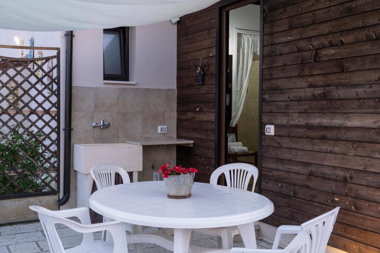 A Lu Fanizza Bed & Breakfast Cutrofiano Exterior photo
