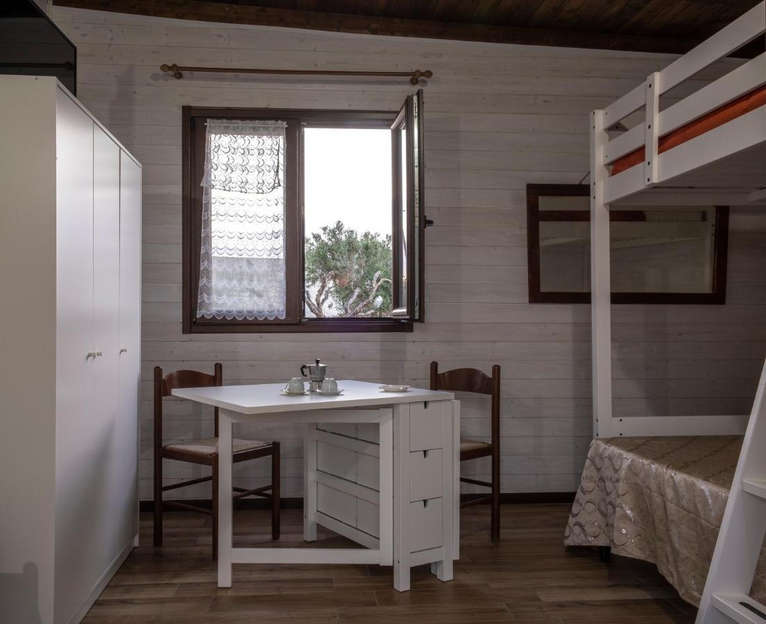 A Lu Fanizza Bed & Breakfast Cutrofiano Exterior photo