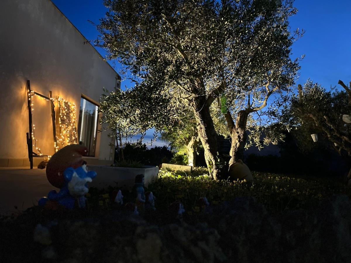 A Lu Fanizza Bed & Breakfast Cutrofiano Exterior photo